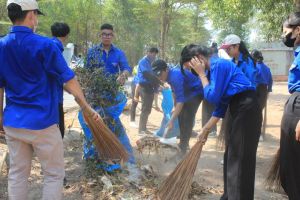 Đồng loạt ra quân ngày cao điểm tình nguyện chung tay xây dựng nông thôn mới và ngày Chủ nhật xanh