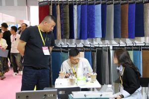 Xuất khẩu dần hồi phục