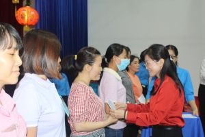 Đẩy mạnh tuyên truyền các hoạt động nhân 95 năm Ngày thành lập Công đoàn Việt Nam