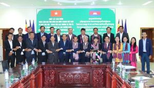 Lãnh đạo tỉnh thăm và chúc Tết cổ truyền Vương quốc Campuchia