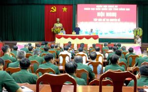 Phó Bí thư Tỉnh ủy, Trưởng Đoàn đại biểu Quốc hội tiếp xúc cử tri chuyên đề với lực lượng vũ trang