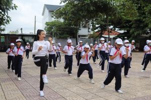 Áp lực tinh giản biên chế