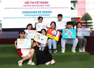 Vun đắp tình hữu nghị Việt Nam - Pháp