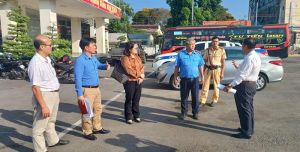 Xử lý nghiêm xe dù đón, trả khách sai quy định