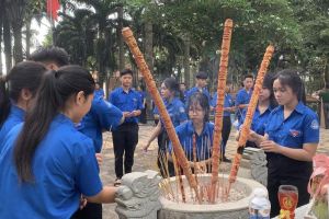 Tổ chức 3 đợt cao điểm kết nạp đoàn viên mới