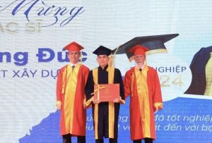 Trao bằng tốt nghiệp cho gần 350 học viên, sinh viên Trường Đại học Lạc Hồng