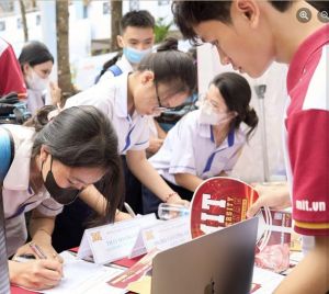 Tuyển sinh đại học sớm bằng học bạ THPT