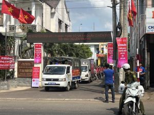 Ra quân hỗ trợ người dân chuyển đổi thuê bao 2G sang 4G/5G tại huyện Vĩnh Cửu