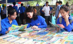 Nhiều hoạt động đưa sách đến bạn đọc