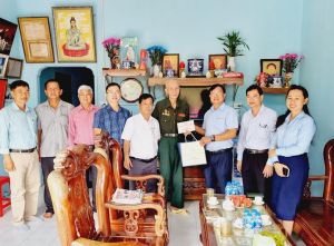 Thăm hỏi, tri ân chiến sĩ và thân nhân chiến sĩ tham gia chiến dịch Điện Biên Phủ