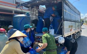 Tuổi trẻ Đồng Nai hướng về người dân vùng hạn mặn