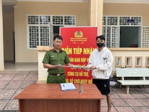 Thu gom vũ khí, vật liệu nổ, ngăn ngừa hành vi phạm tội