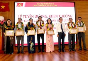 Đảng ủy Khối các cơ quan tỉnh sơ kết 3 năm học tập và làm theo tư tưởng, đạo đức, phong cách Hồ Chí Minh