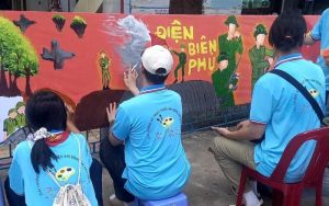 Nhà thiếu nhi tỉnh tổ chức vẽ và triển lãm bức tranh dài 70m