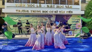 Giao lưu, biểu diễn nhạc cụ dân tộc trong trường học