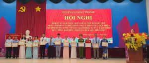 Long Thành khen thưởng 52 điển hình tiên tiến trong học tập và làm theo tư tưởng, đạo đức, phong cách Hồ Chí Minh