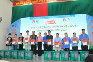 Nhiều hoạt động dành cho thanh niên công nhân trong Tháng công nhân