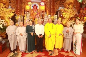 Tỉnh ủy - HĐND - UBND - Ủy ban MTTQ Việt Nam tỉnh chúc mừng Phật đản tại thành phố Biên Hòa