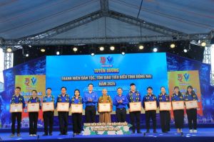 Tuyên dương 11 cá nhân là thanh niên dân tộc, tôn giáo tiêu biểu