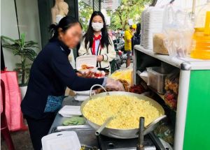 Nguy cơ ngộ độc từ thức ăn đường phố