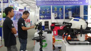 全民努力参加 科学工业的活动及有效发挥