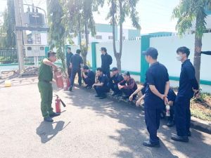 Huấn luyện nghiệp vụ phòng cháy chữa cháy cho công nhân