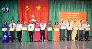 Làm theo tấm gương đạo đức của Bác để cuộc sống tươi đẹp hơn