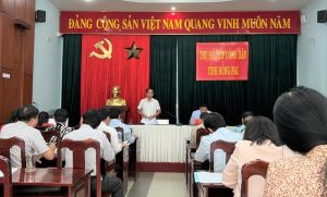 Chủ tịch HĐND tỉnh tiếp công dân