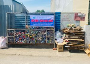 Thu gom chất thải rắn có khả năng tái sử dụng, tái chế để bán lấy kinh phí chăm lo cho tổ chức đoàn, hội