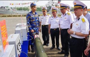 Nhiều mô hình học Bác hiệu quả