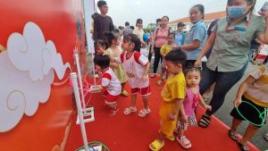 Giúp cho con công nhân có sân chơi hè bổ ích