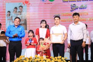 Tuyên dương Gia đình trẻ tiêu biểu tỉnh Đồng Nai năm 2024