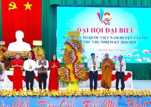 Thi đua thực hiện tốt nhiệm vụ chính trị