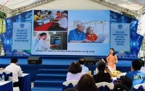 Mít tinh kỷ niệm 15 năm Ngày Bảo hiểm y tế Việt Nam