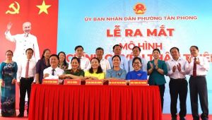 Ra mắt chính quyền thân thiện