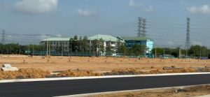 给再定居居民安心交上地面