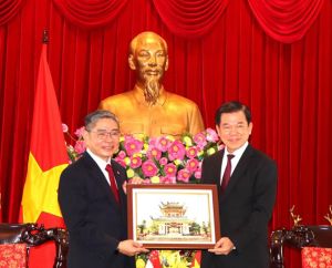 同奈和新嘉博还有很多开掘、合作发展经济余地