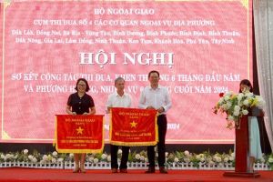 Đẩy mạnh thi đua yêu nước trong lĩnh vực ngoại vụ