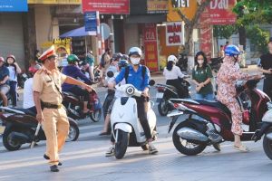 Tăng cường đảm bảo an toàn giao thông mùa du lịch hè