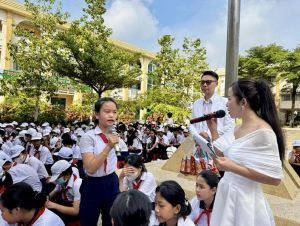 Tuyên truyền lưu động phòng chống bạo lực học đường