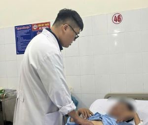 Trung tâm y tế huyện Xuân Lộc phẫu thuật nội soi khâu thủng ổ loét dạ dày tá tràng hiếm gặp