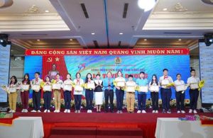 355 em học sinh xuất sắc được tuyên dương Học giỏi, sống tốt
