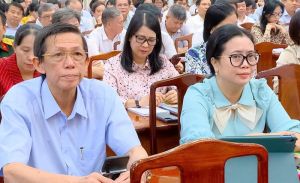 Đẩy mạnh cải cách hành chính theo hướng xã hội số, chính quyền số