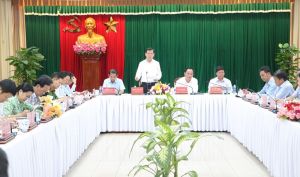 Tiếp tục di dời các cơ sở chăn nuôi, sản xuất công nghiệp không đúng quy hoạch