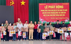 Tuyên truyền an toàn giao thông tại huyện Thống Nhất