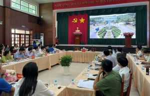 Chủ tịch UBND huyện Long Thành đối thoại với thanh niên