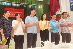 Bồi dưỡng kiến thức cho cán bộ chủ chốt cấp cơ sở