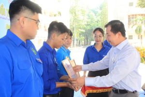 Phát huy tinh thần sáng tạo và trách nhiệm của thanh niên