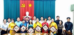 Huyện Long Thành bế giảng lớp học viết thư pháp