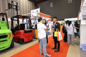 Từng bước hiện thực hóa logistics xanh